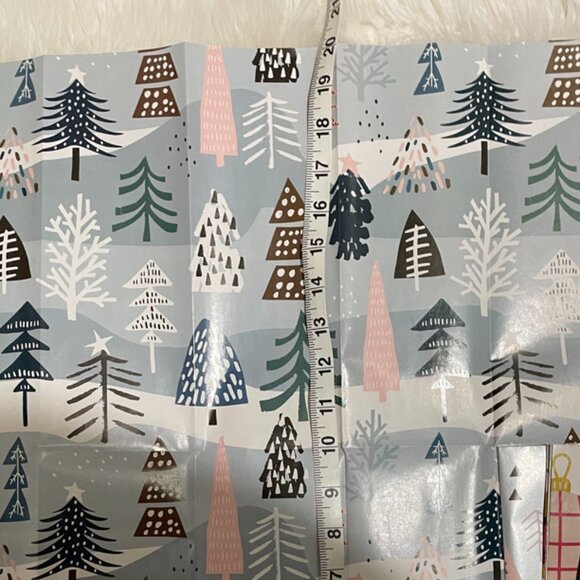 4 Holiday Gift Wrapping Sheets Festive Prints 30" by 20" - Picture 6 of 6